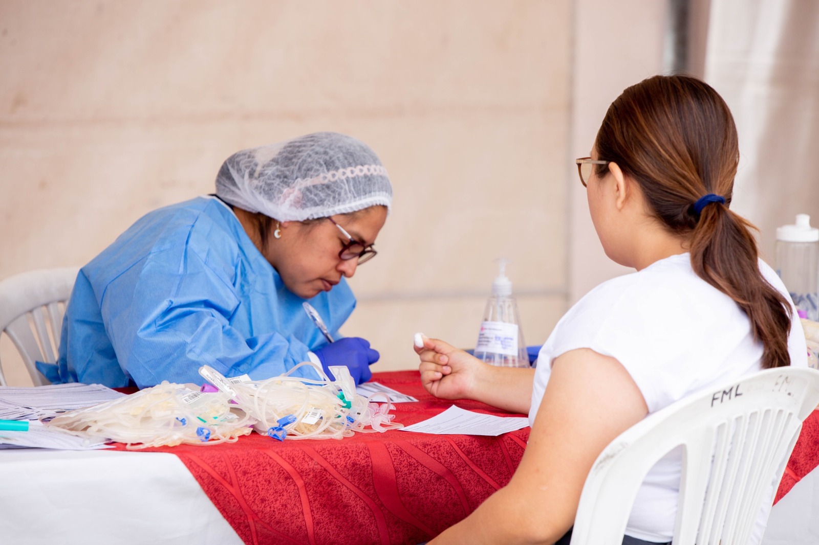 Personal de salud en donación de sangre