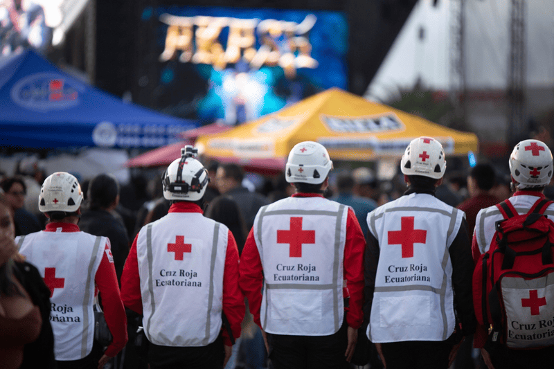 Voluntarios de Cruz Roja en acción comunitaria